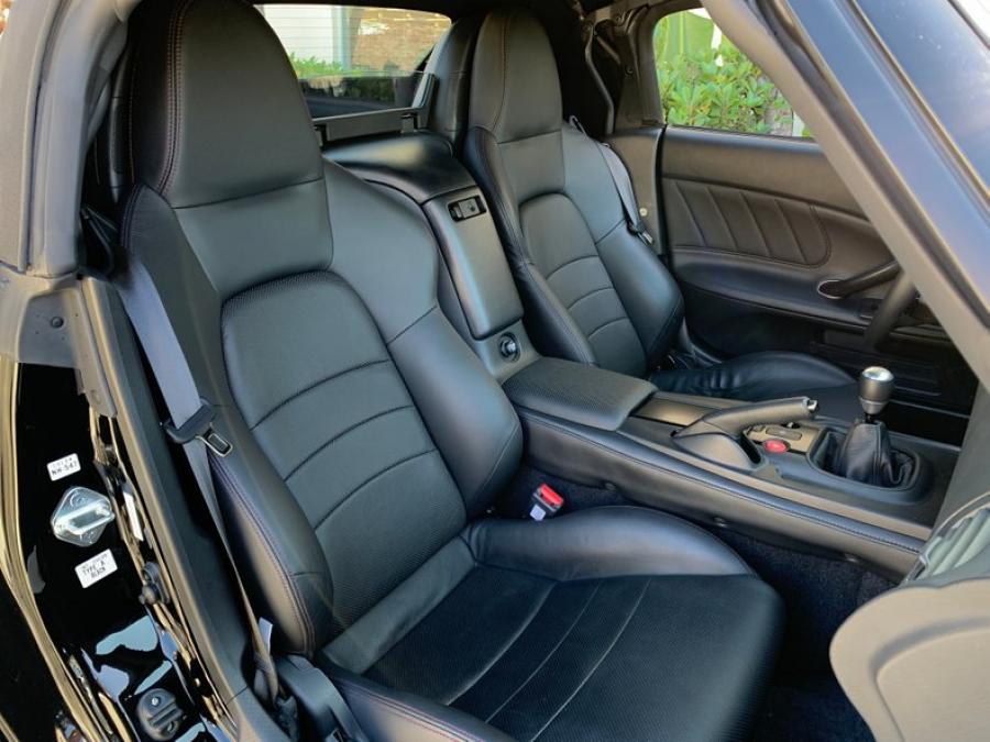 Интерьер Honda S2000 Berlina Black 2009 года  (фото 33 из 41)